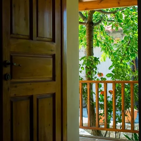 Arcadianis Lakeview Villa At Psari Arkadias Psarion Exterior photo