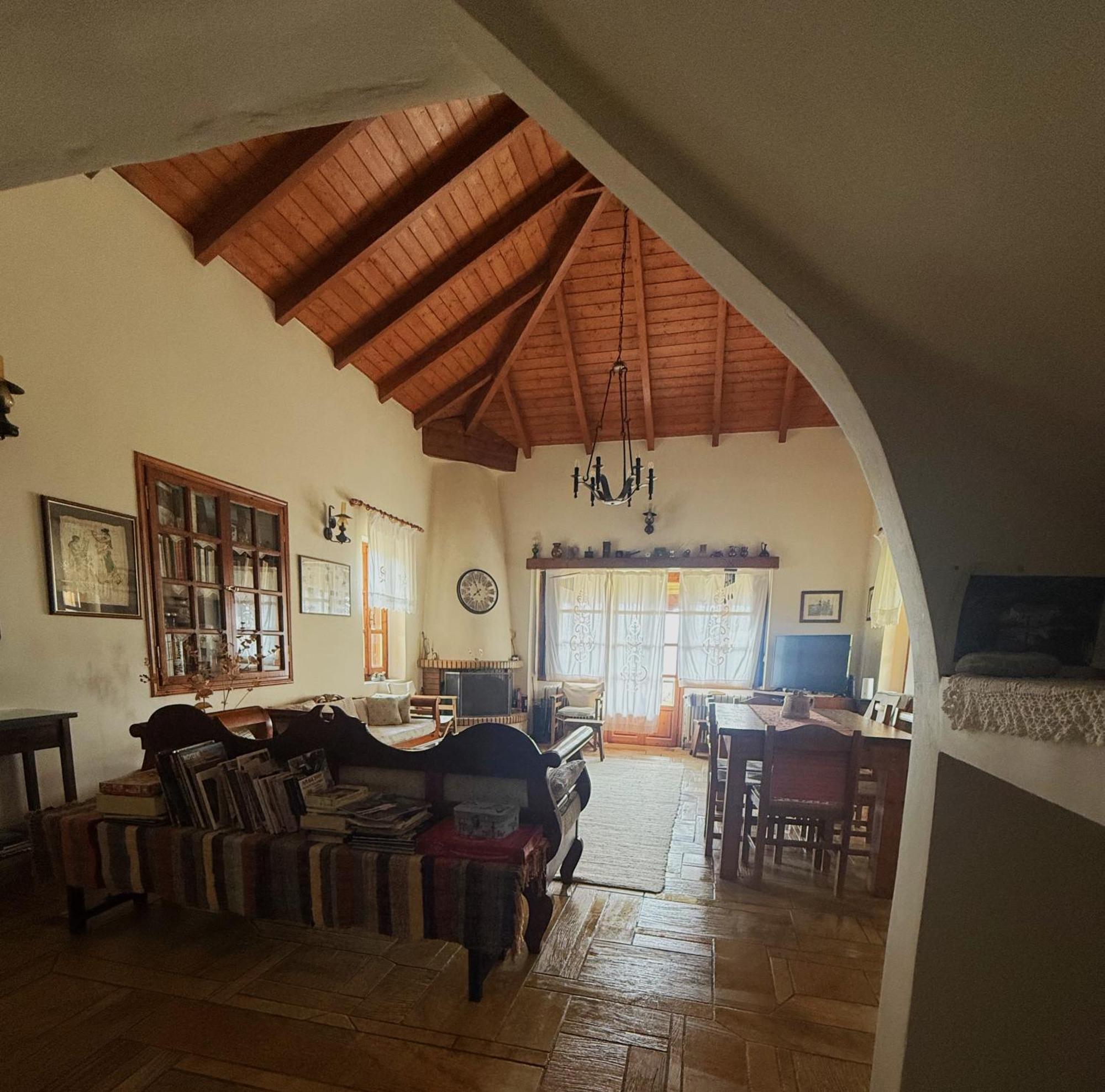 Villa Arcadianis Lakeview At Psari Arkadias Psarion